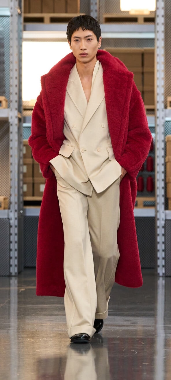 Un look Max Mara resort 2027 (courtesy Max Mara)