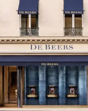 Lo store De Beers a Parigi (ph De Beers official website)