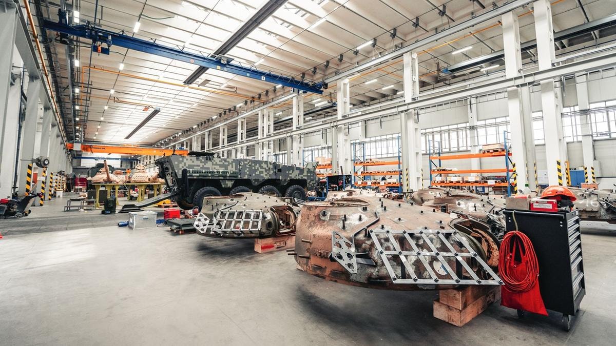 Difesa, l’Ucraina produrrà motori per droni e missili con i cechi di Csg