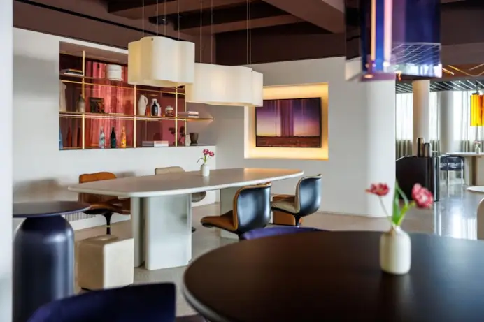 Nel cuore di Roma apre un rooftop segreto con vista mozzafiato e cucina stellata