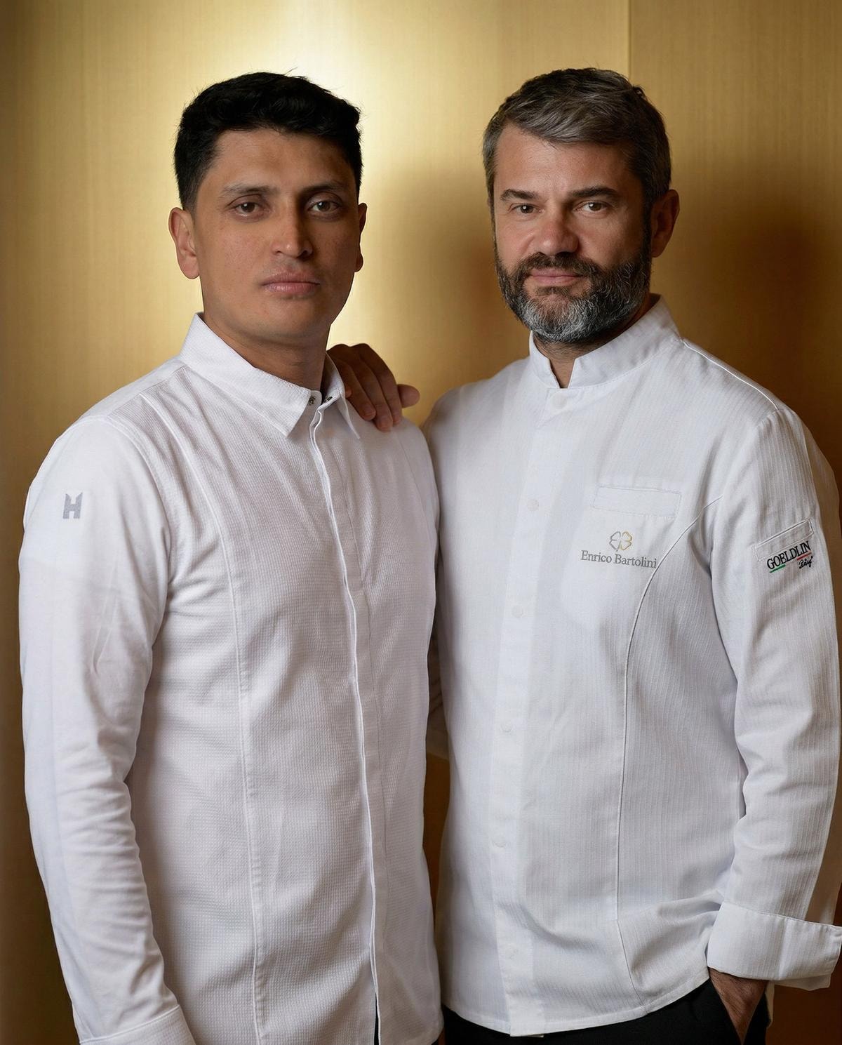 Lo chef colombiano Juan Camilo Quintero 8a sinistra) con il pluristellato Enrico Bartolini.