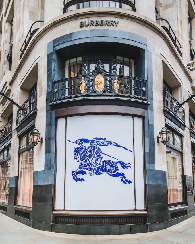 Il flagship Burberry di Londra (ph Imagoeconomica)