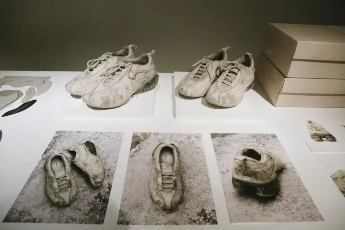 Un'immagine dell'installazione di JiyoungKim a Pitti uomo (courtesy Pitti immagine)