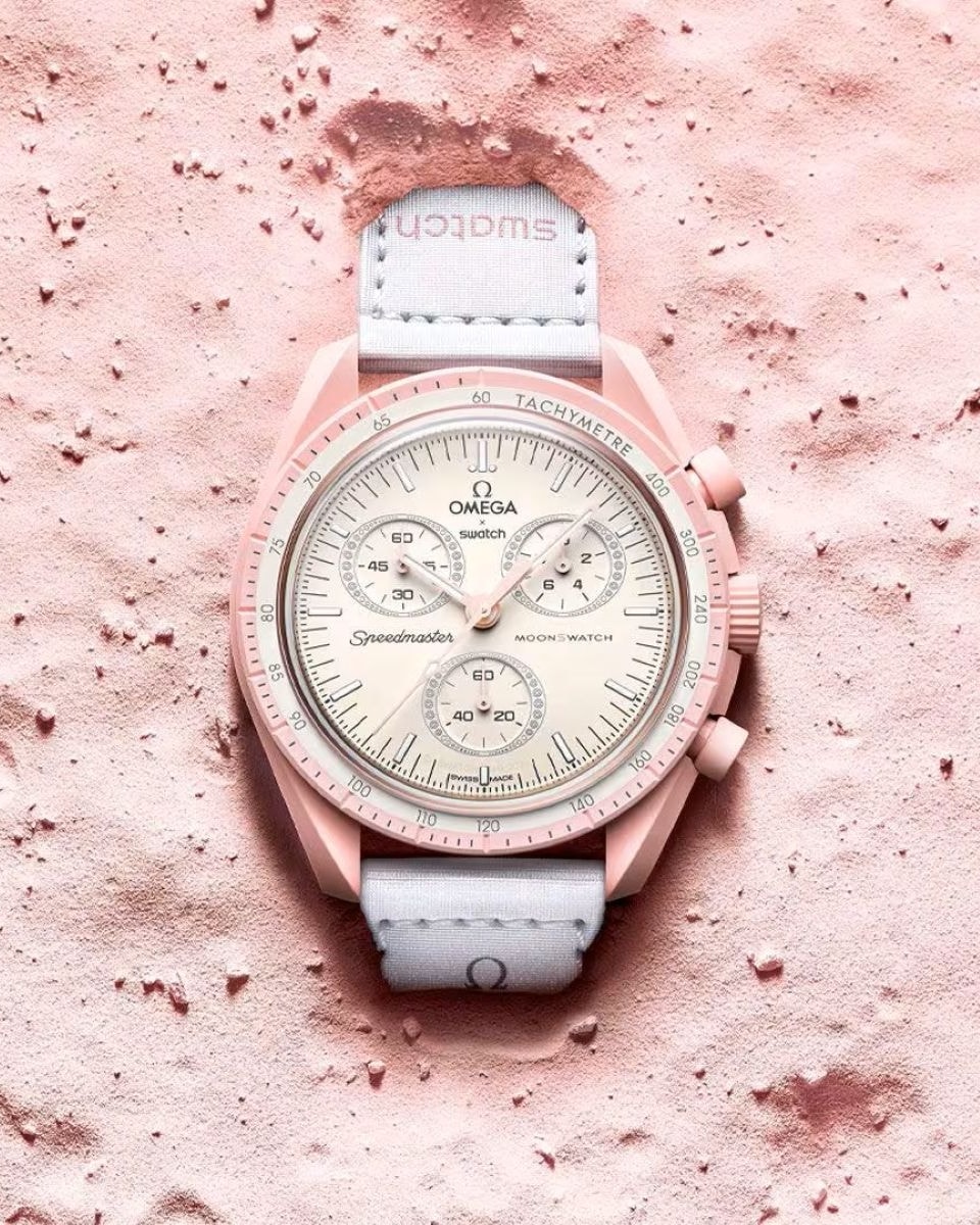 Un orologio Omega (ph Swatch official website)