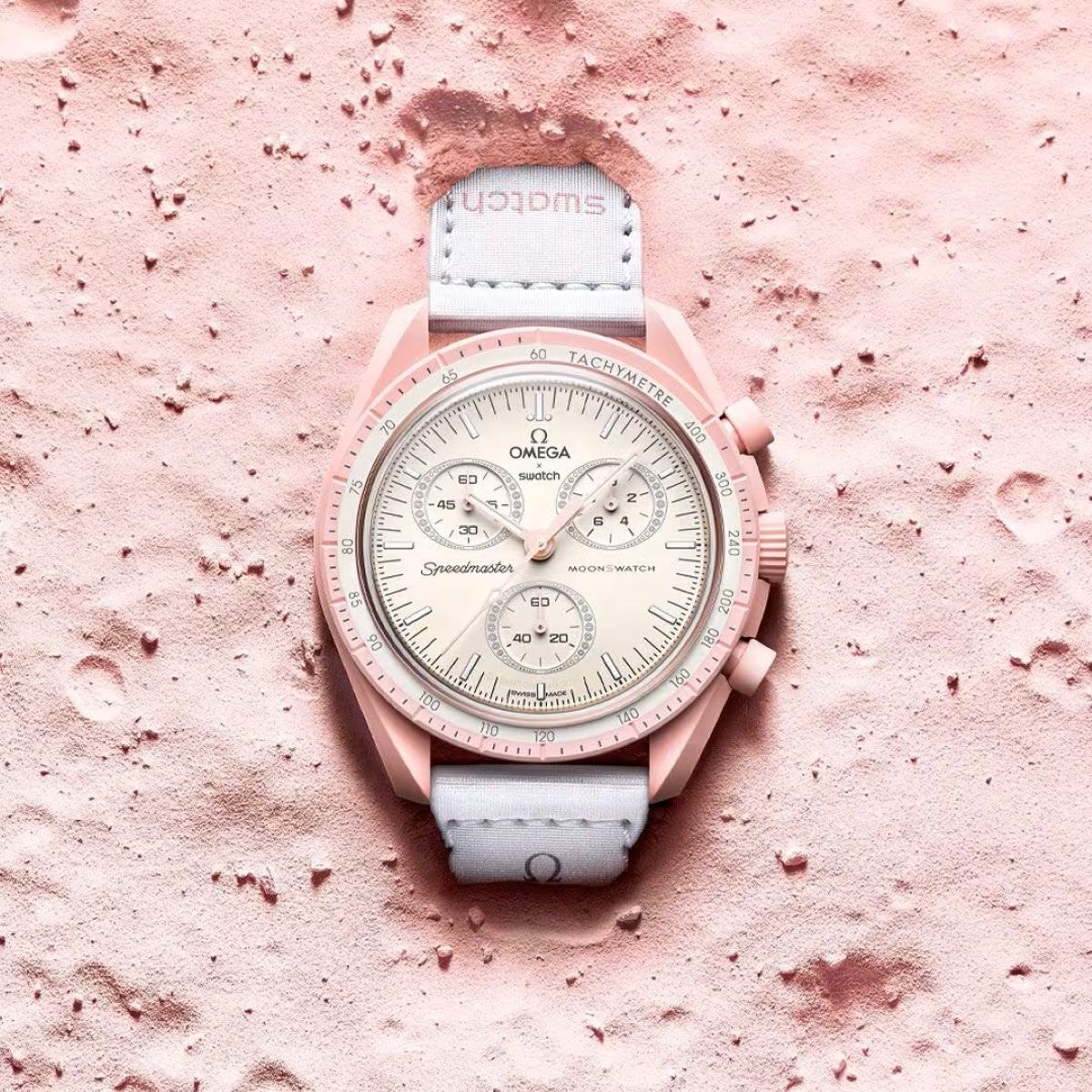 Un orologio Omega (ph Swatch official website)