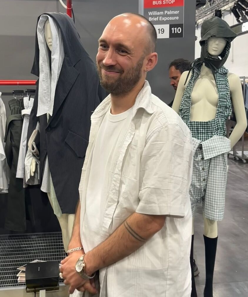William Palmer davanti al suo stand a Pitti uomo 110 (foto Giada Cardo)