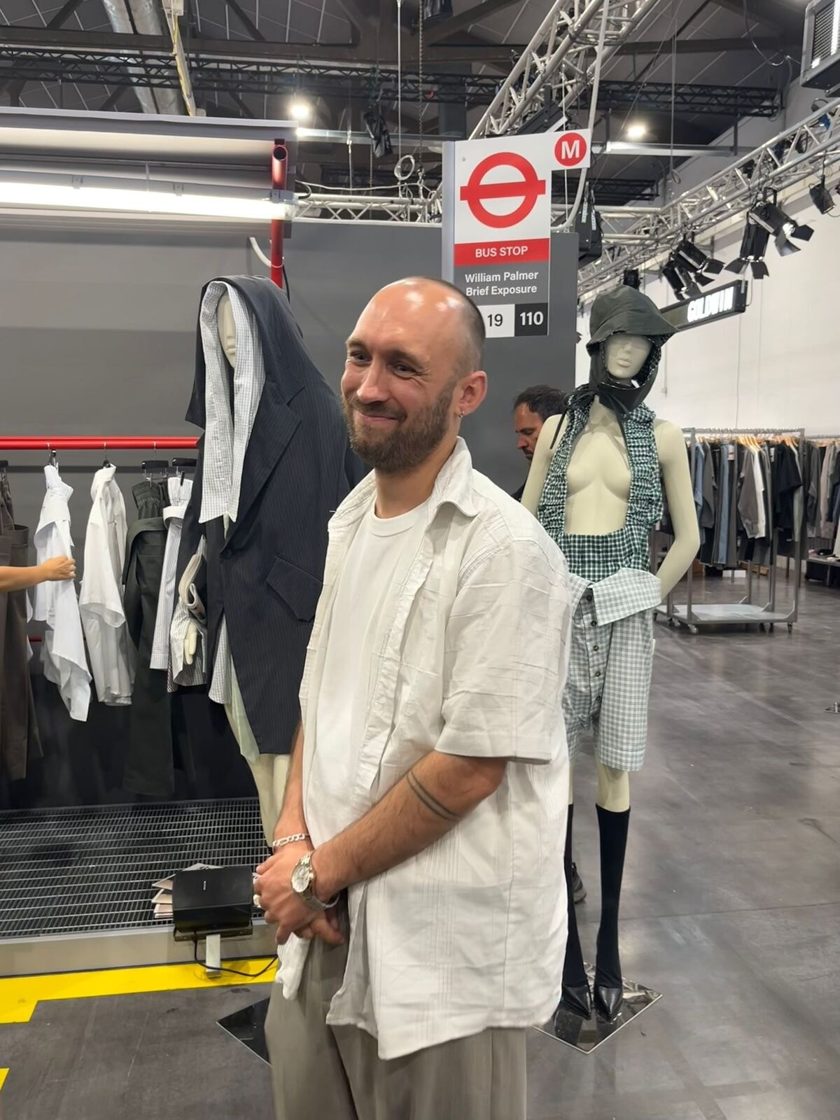 William Palmer davanti al suo stand a Pitti uomo 110 (foto Giada Cardo)