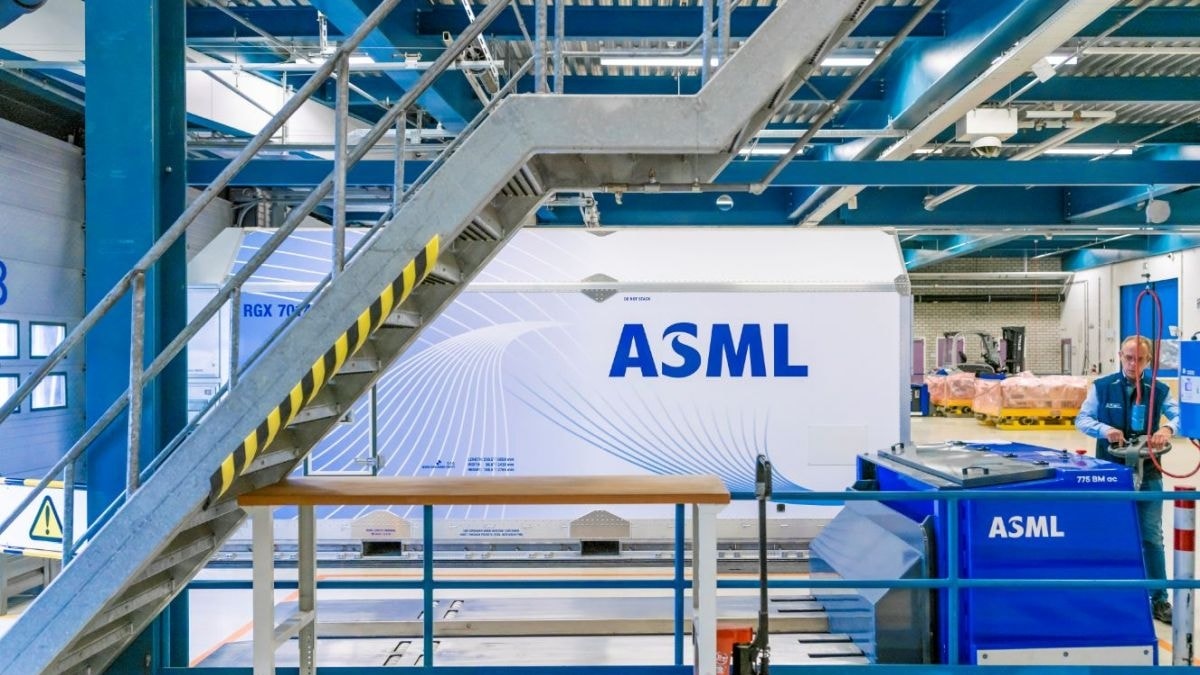 Asml respinge le accuse Usa: nessun sistema Euv in Cina, Citi difende la credibilità del colosso olandese