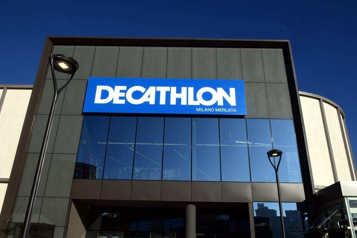 Un punto vendita Decathlon (ph Imagoeconomica)