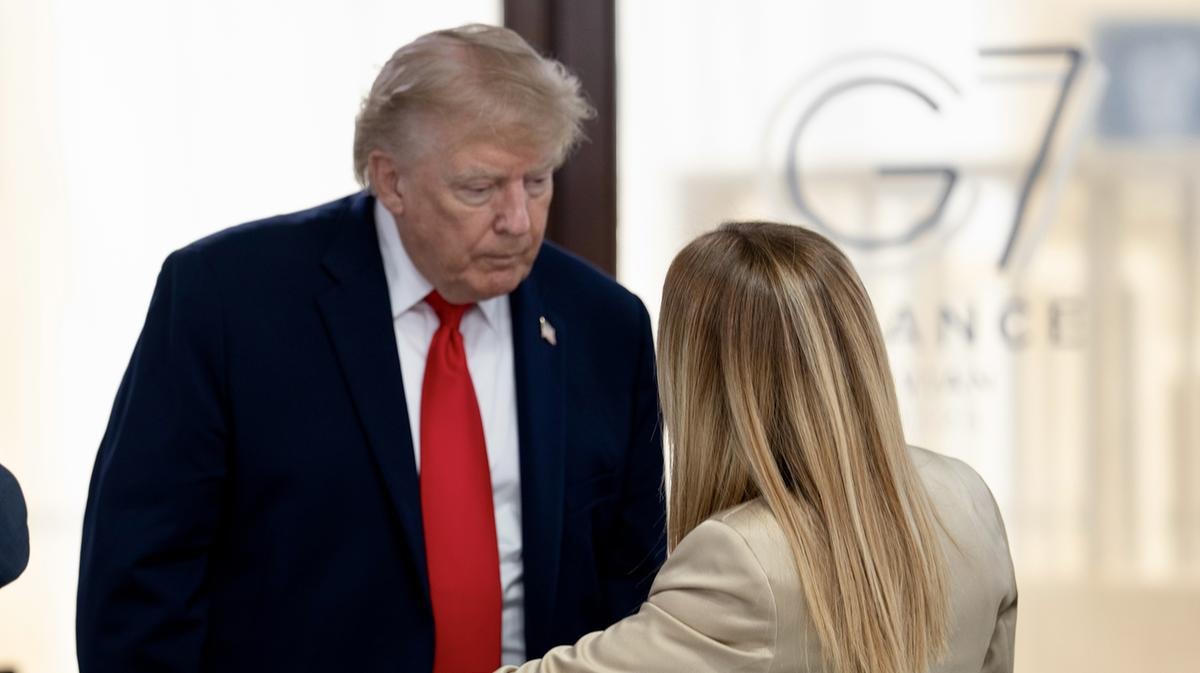 Donald Trump e Giorgia Meloni al G7 di Evian