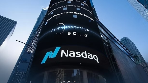 La diretta da Wall Street | Borse Usa chiudono contrastate: Dow Jones +0,29%, Nasdaq -1,32% e S&amp;P 500 -0,37%