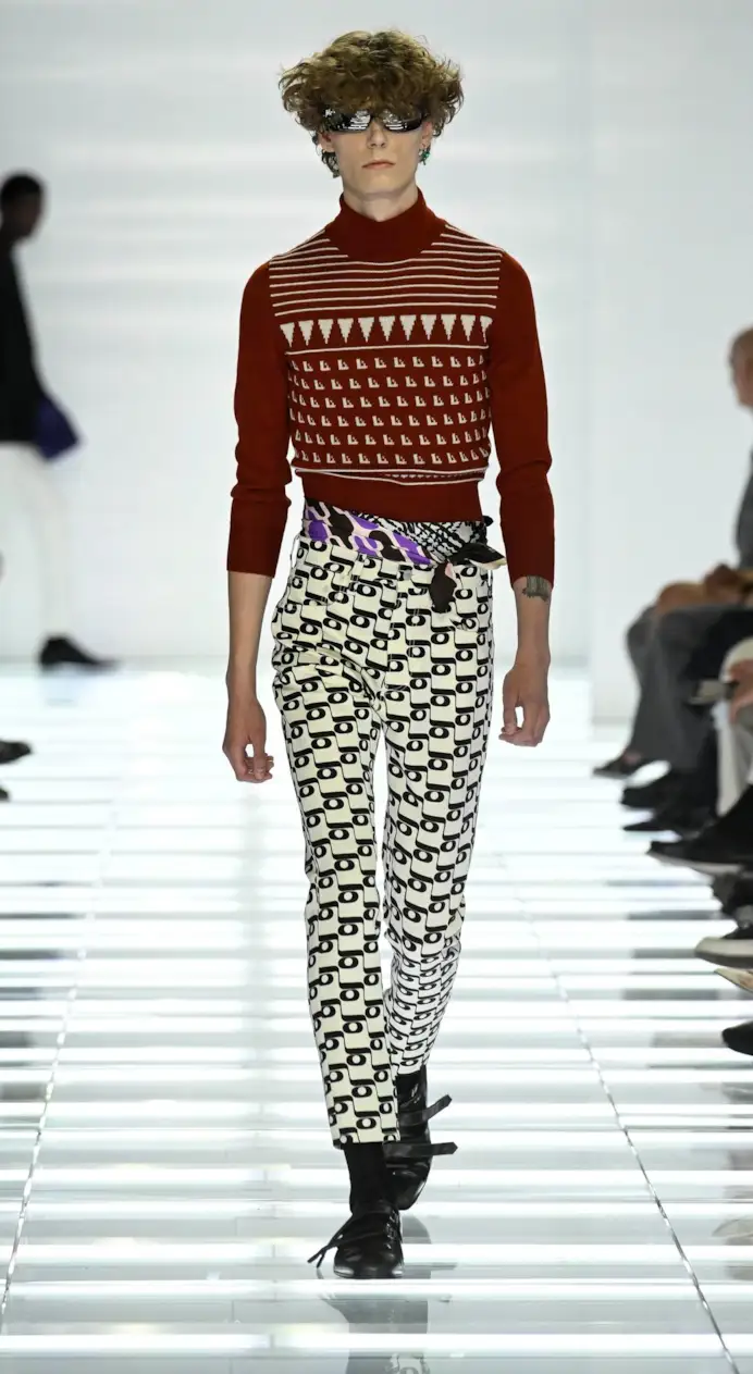 Un look Prada spring-summer 2027 (courtesy Prada)