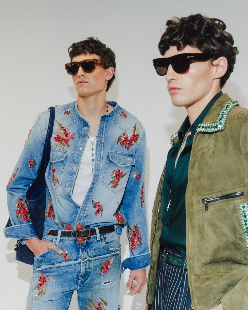 Uno scatto dal backstage della sfilata di Dolce&Gabbana primavera-estate 2027 (ph Marco Pionato)