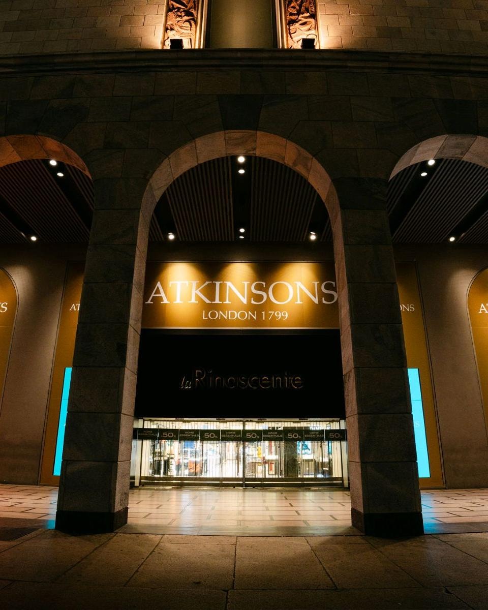 Una foto del takeover Atkinsons alla Rinascente Milano Duomo (courtesy Atkinsons 1799)