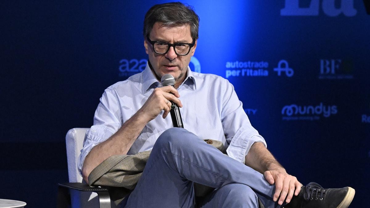 Banche, Giorgetti riapre il dossier extraprofitti: «Serve una riflessione sulla composizione degli utili»