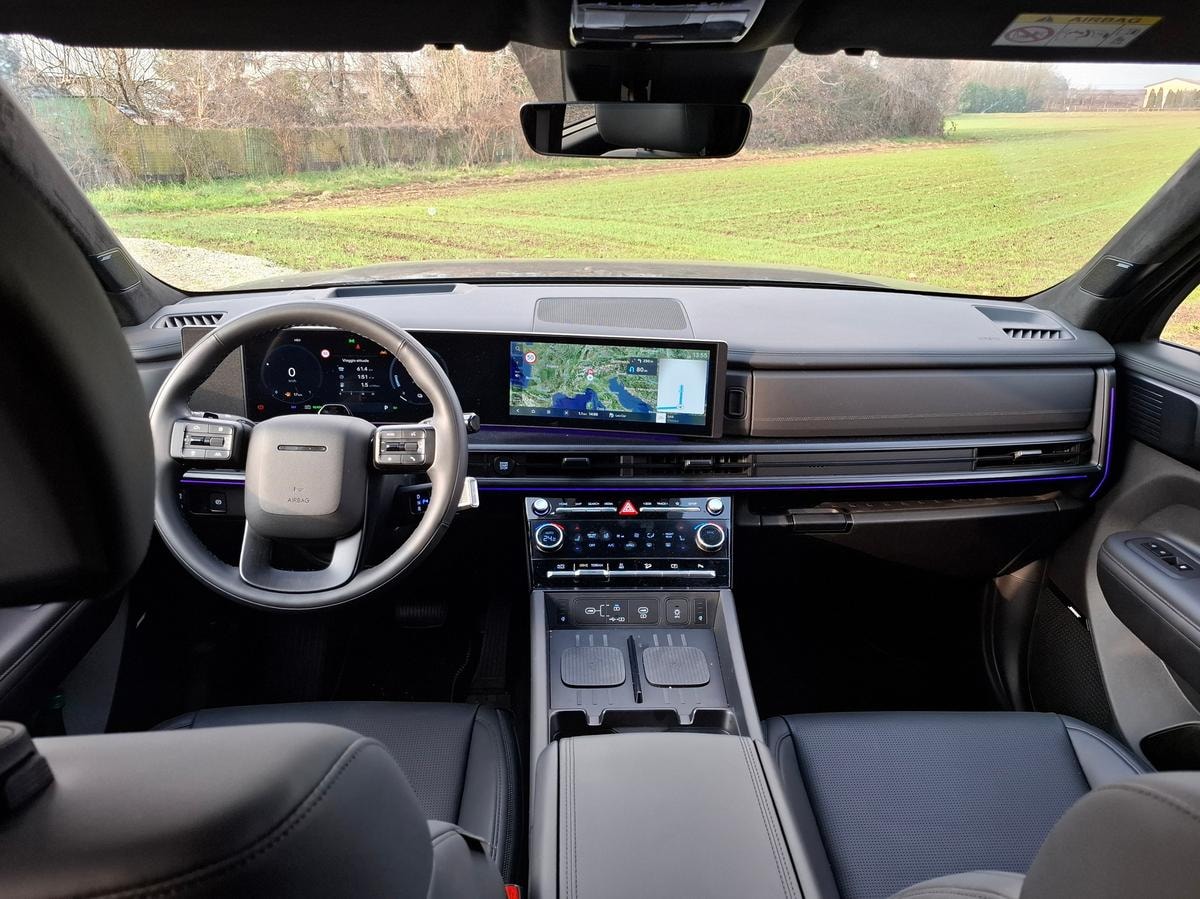 Hyundai Santa Fe 2026: il Suv coreano che ha trasformato il glamping in un’automobile