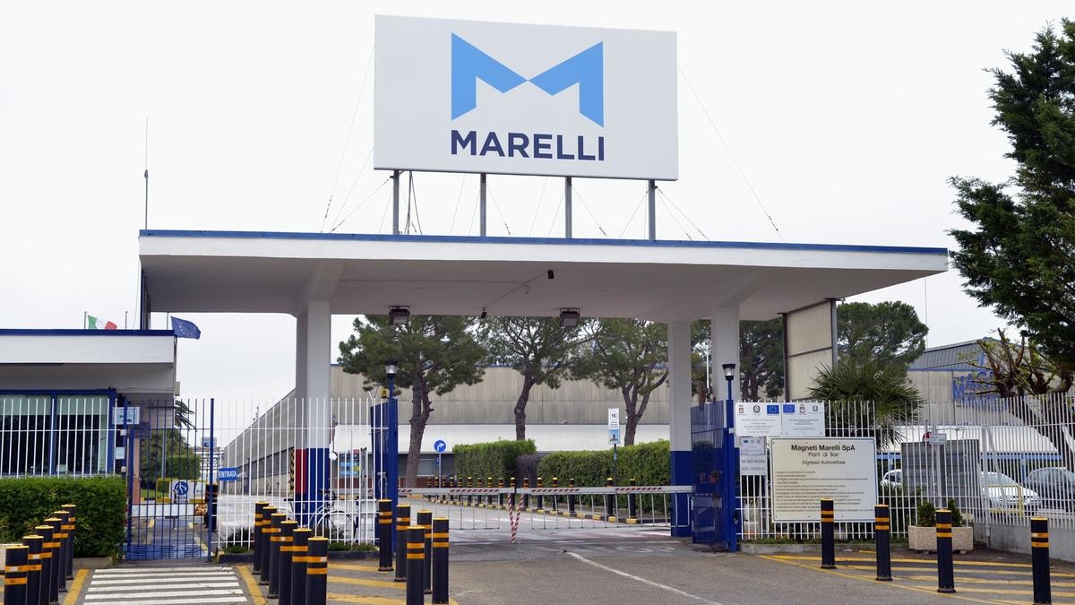 Auto, Marelli verso lo spezzatino: Stellantis e Nissan trattano l’acquisto di asset del gruppo finito in Chapter 11