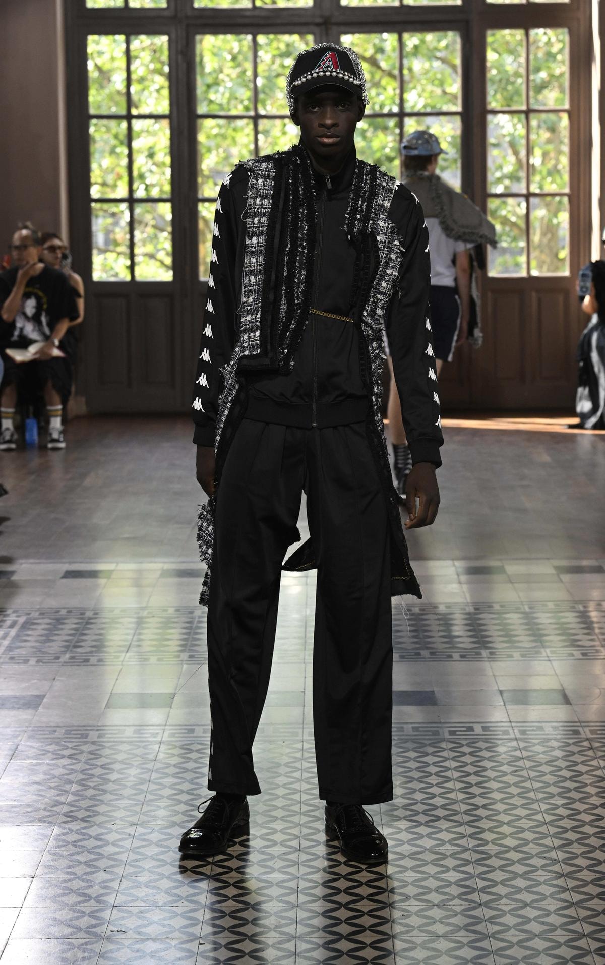 Un look Junya Watanabe spring-summer 2027 (ph Francesc Ten/MFF)