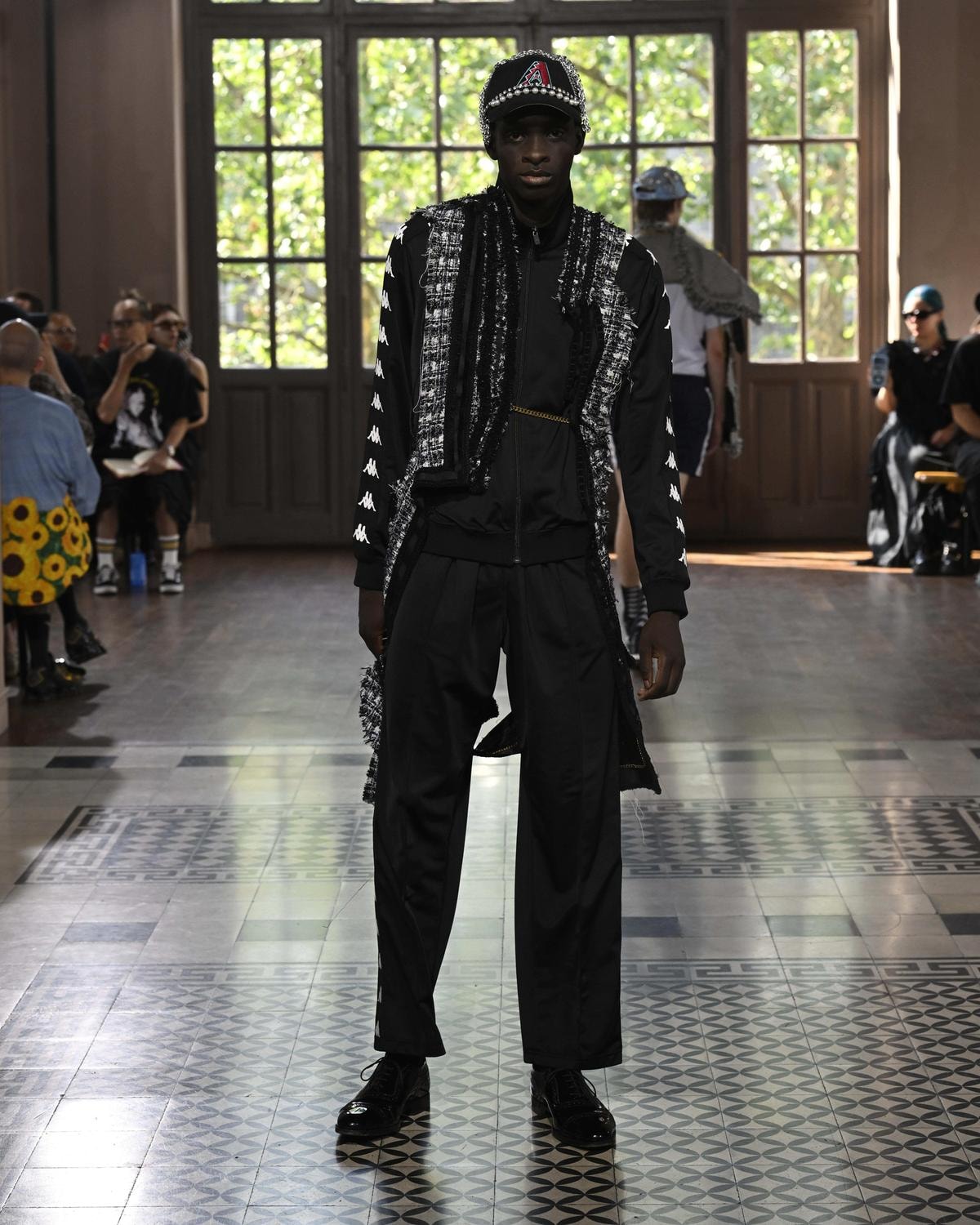 Un look Junya Watanabe spring-summer 2027 (ph Francesc Ten/MFF)