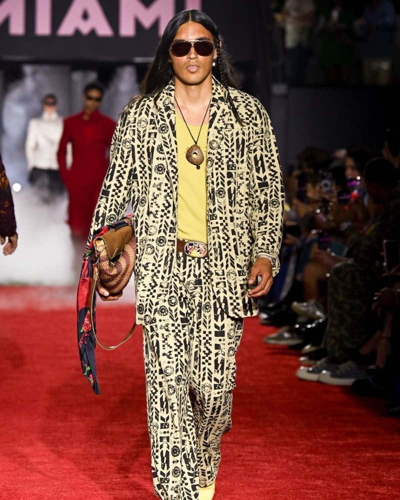 Un look Kidsuper spring-summer 2027 (ph Darian DiCianno, courtesy Kidsuper)