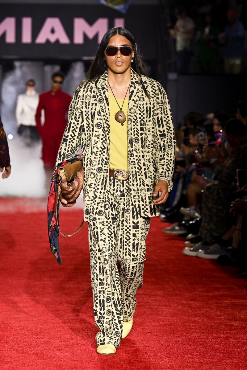 Un look Kidsuper spring-summer 2027 (ph Darian DiCianno, courtesy Kidsuper)