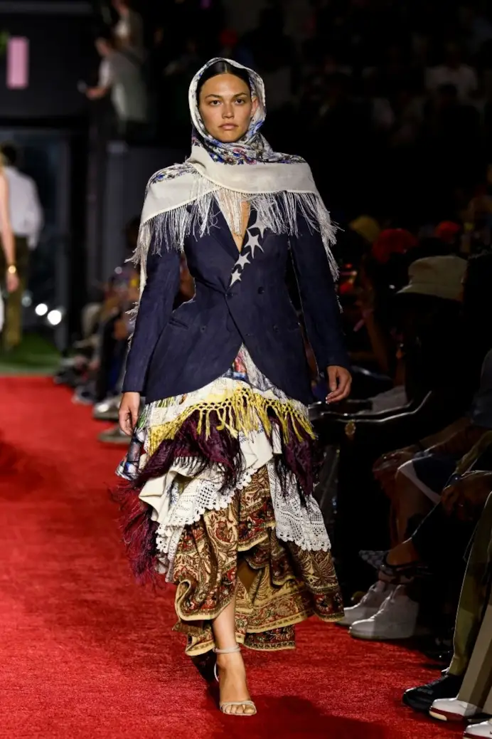 Un look Kidsuper spring-summer 2027 (ph Darian DiCianno, courtesy Kidsuper)