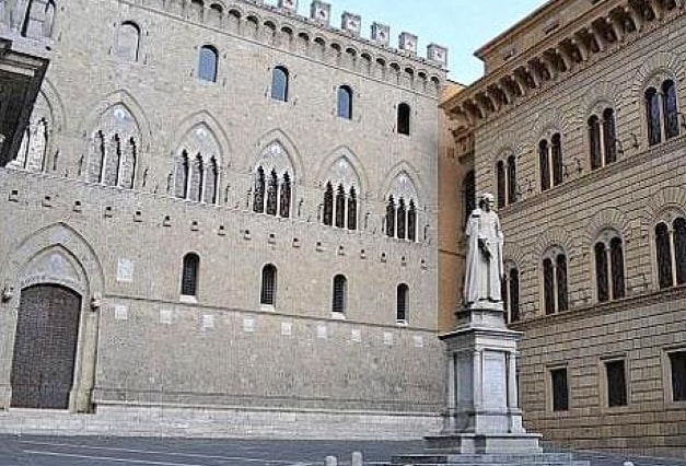 Mps, il nodo della sede dopo il risiko. Che succede se vincono Intesa Sanpaolo-Unipol o se ci sarà la fusione con Banco Bpm