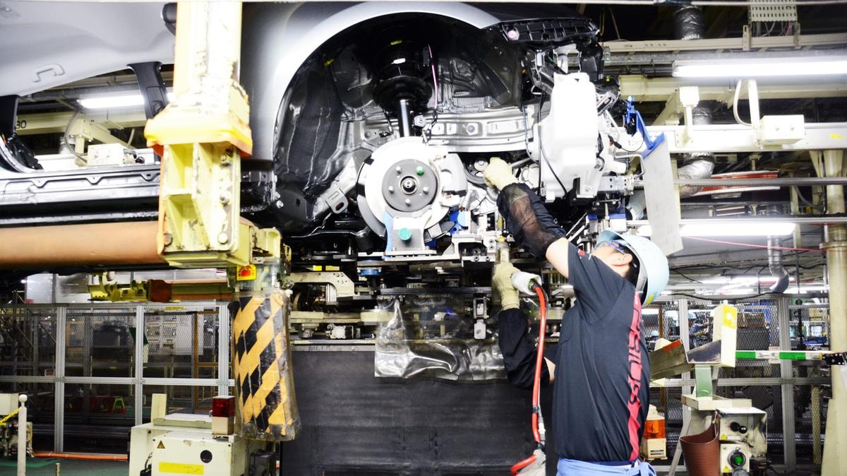 Stellantis, Ferrari e Bmw accelerano il passaggio all’alluminio: meno rame nei cavi delle auto elettriche. Ecco perché