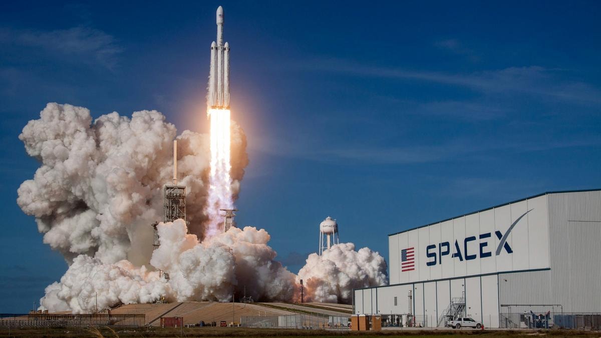 SpaceX entra nel Russel 1000 e torna a correre in borsa. Ma la vera svolta arriverebbe con l’ingresso nell’S&amp;P 500