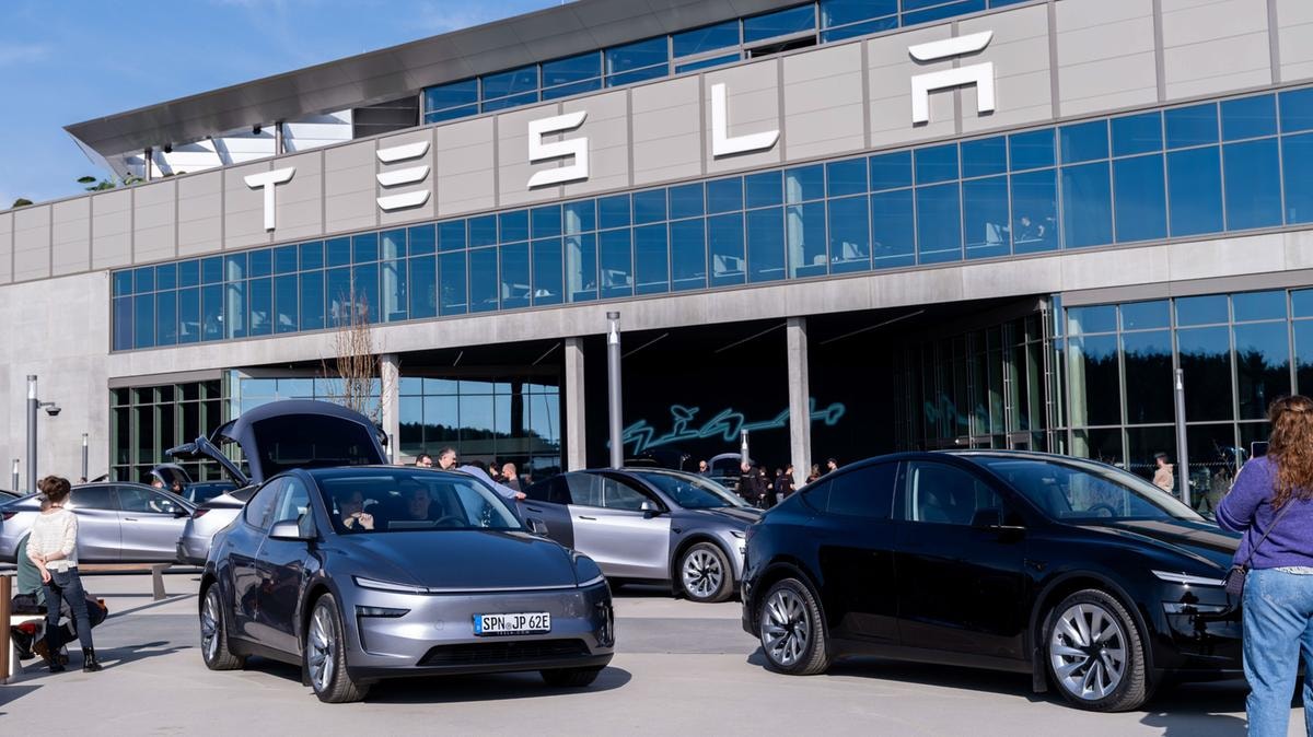 Tesla verso un rimbalzo delle consegne nel secondo trimestre: attesa una crescita del 5% trainata dall’Europa