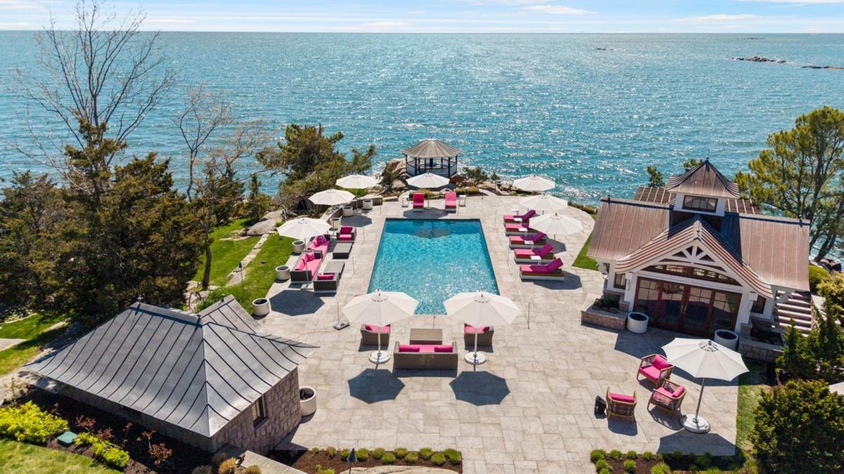A due ore da New York c’è un’isola privata tutta da comprare: costa quasi 30 milioni di dollari