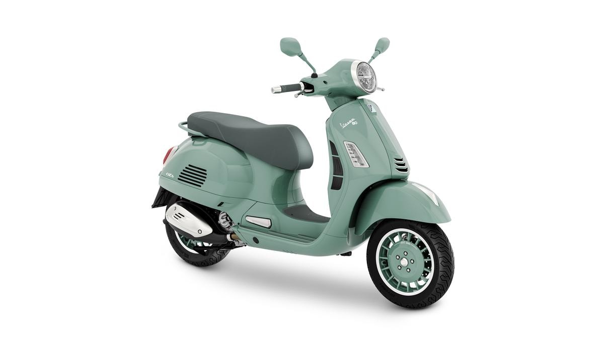 Vespa GTS Livrea 80 anni