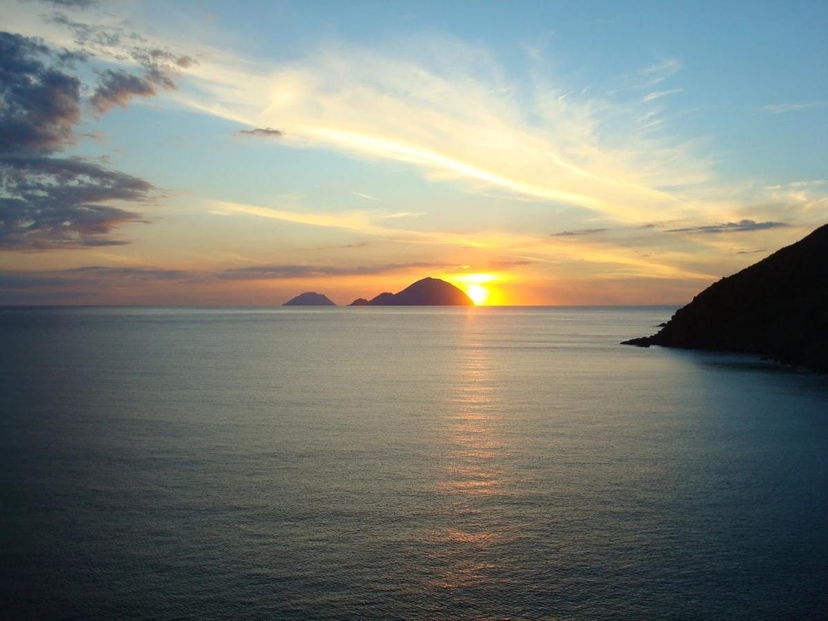 A luglio SalinaDocFest è una ragione in più per andare alle Eolie, anzi molte di più: film e vip, degustazioni e showcooking 
