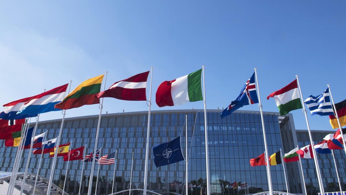 Automotive e farmaceutica in Europa: crisi competitiva e sfida globale