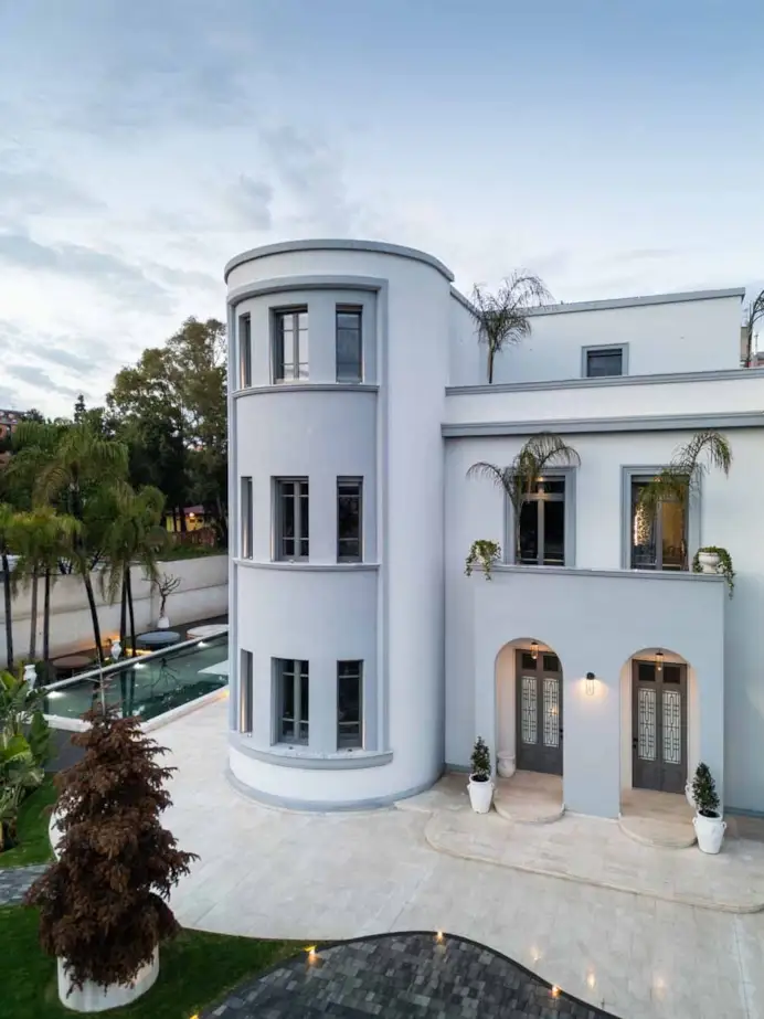 Il dettaglio che rende unica questa villa? Non è la piscina e nemmeno la vista mare