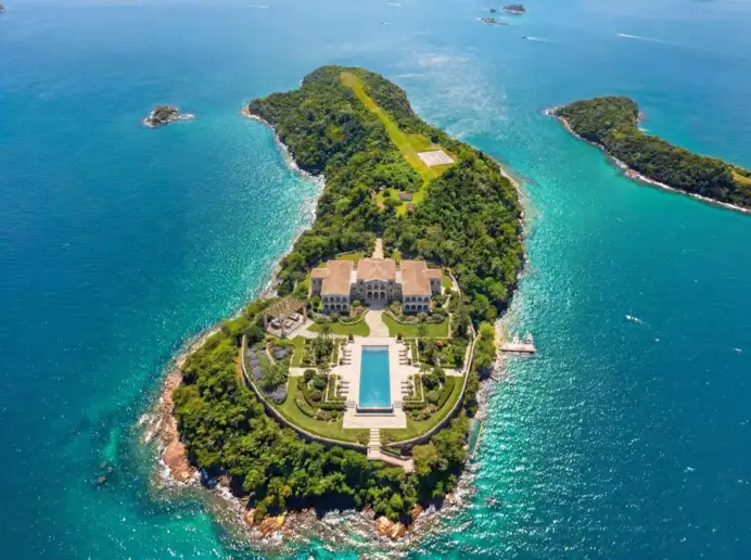 Tom Cruise, l’isola privata segreta dove si rifugiava è ora in vendita per 100 milioni