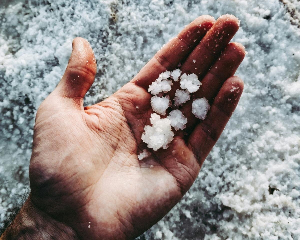 Il sale conquista le Alpi: il mare diventa un rituale di benessere in montagna