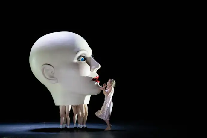 Die Frau ohne Schatten (ph Monika Rittershaus, courtesy Festival Aix en Provence)