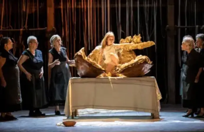 Accabadora di Francesco Filidei (ph Jean-Louis Fernandez, courtesy Festival Aix en Provence)
