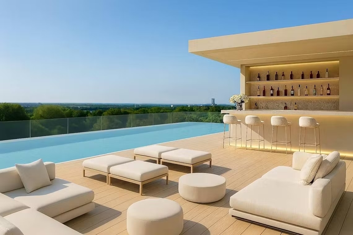 Il nuovo lusso a Milano? Una piscina privata sopra i tetti della città