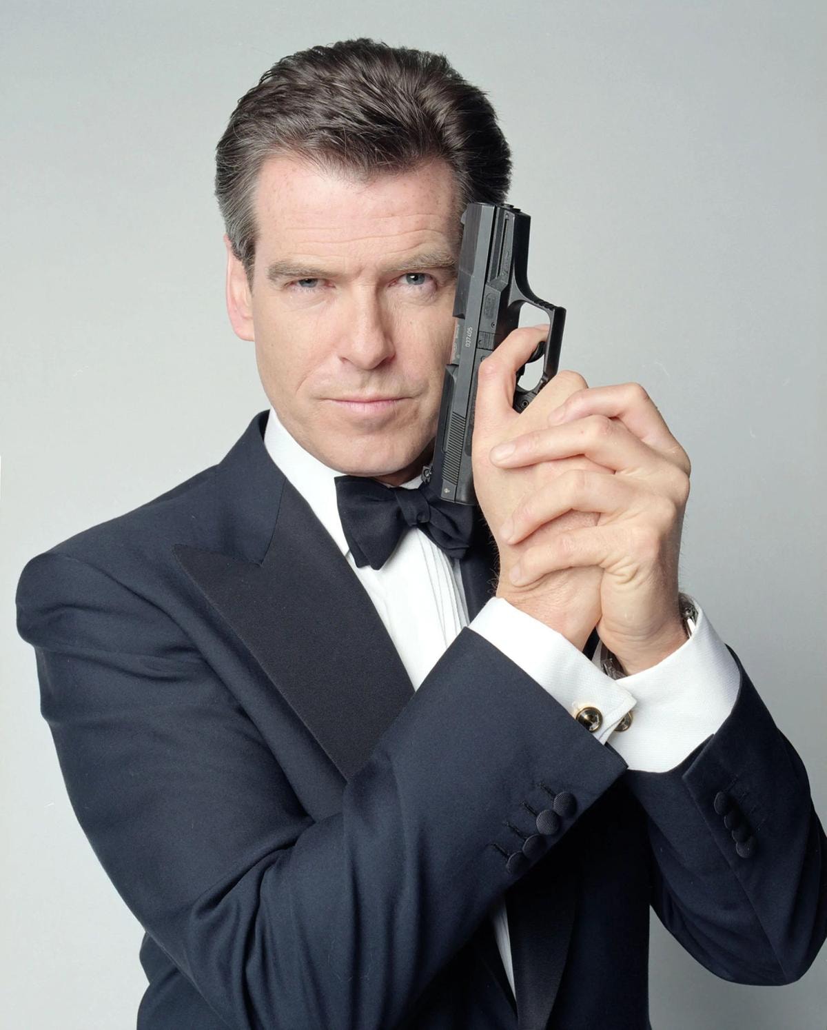 Pierce Brosnan nei panni di 007, nel film Il domani non muore mai (1997).