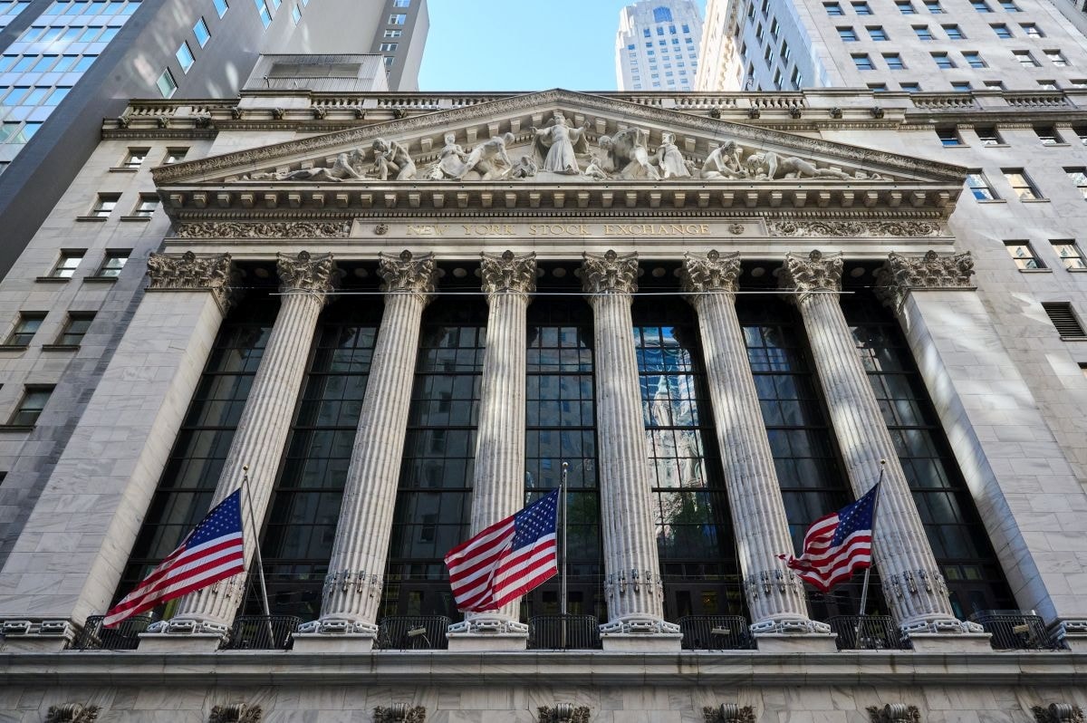 Fed prigioniera del debito: l’illusione dei tassi e la repressione finanziaria già in corso. L’allarme di Novelli (Lemanik)