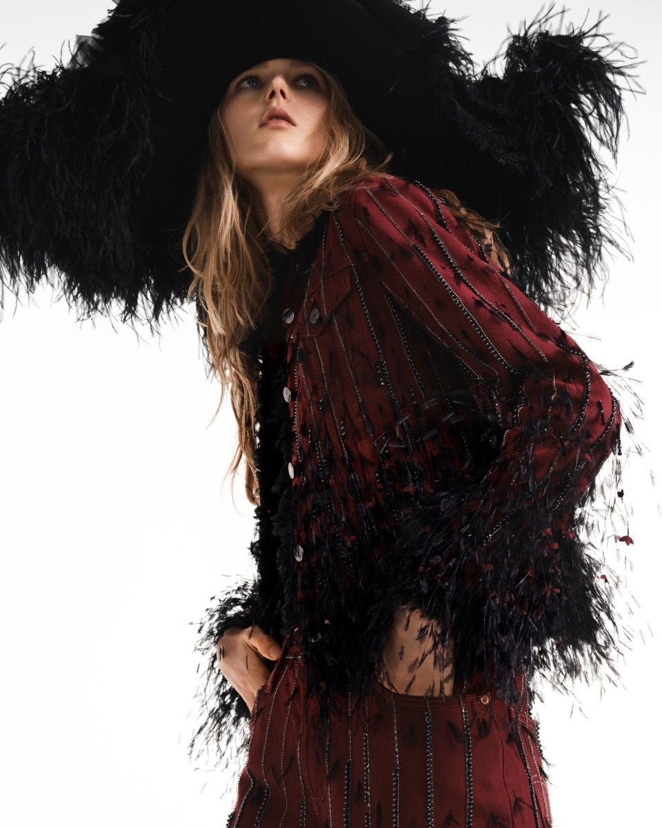 Un look della capsule collection Levi's con Christelle Kocher (courtesy Levi's)