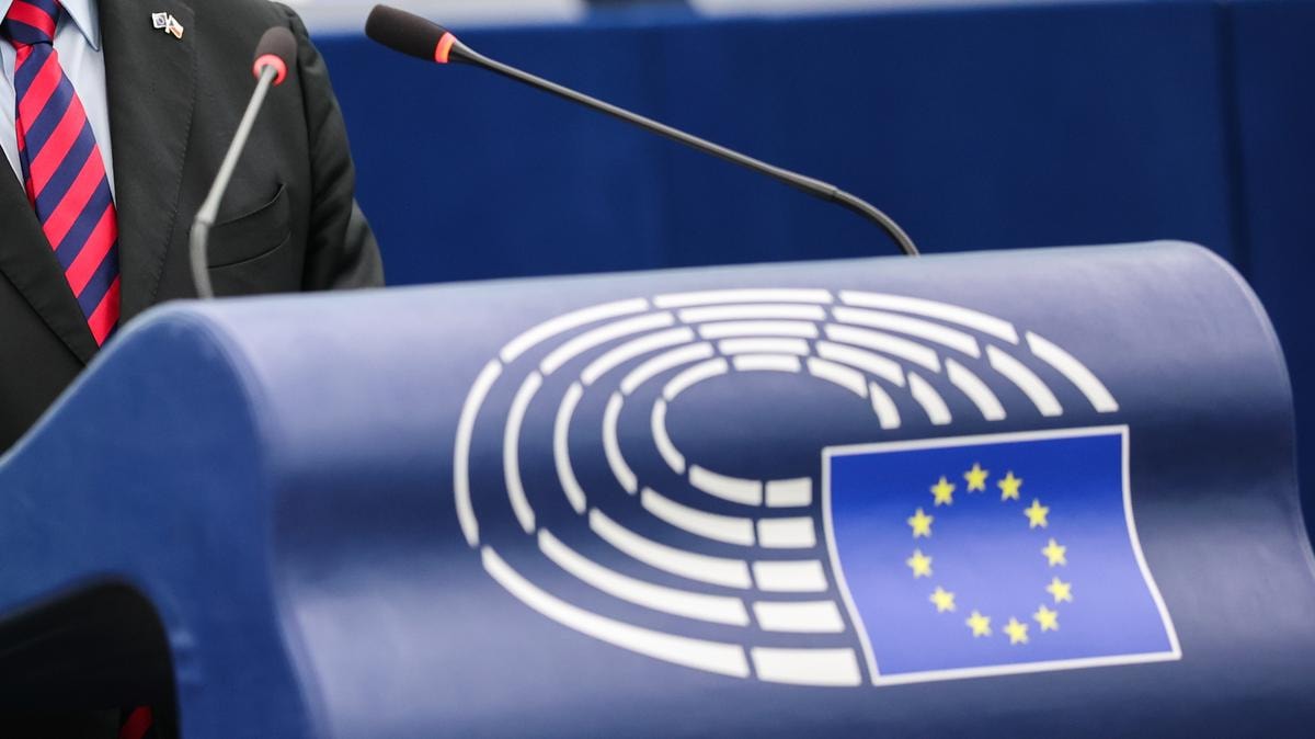 ANTONÍN STAN?K EUROPARLAMENTARE GRUPPO "PATRIOTI PER L'EUROPA"