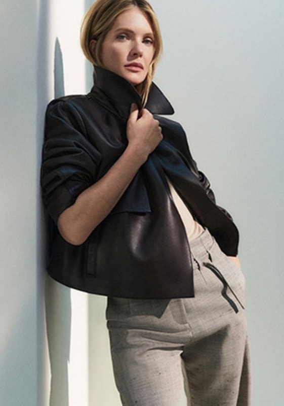 Meghann Fahy nella campagna spring-summer 2026 di Boss (courtesy Hugo Boss)