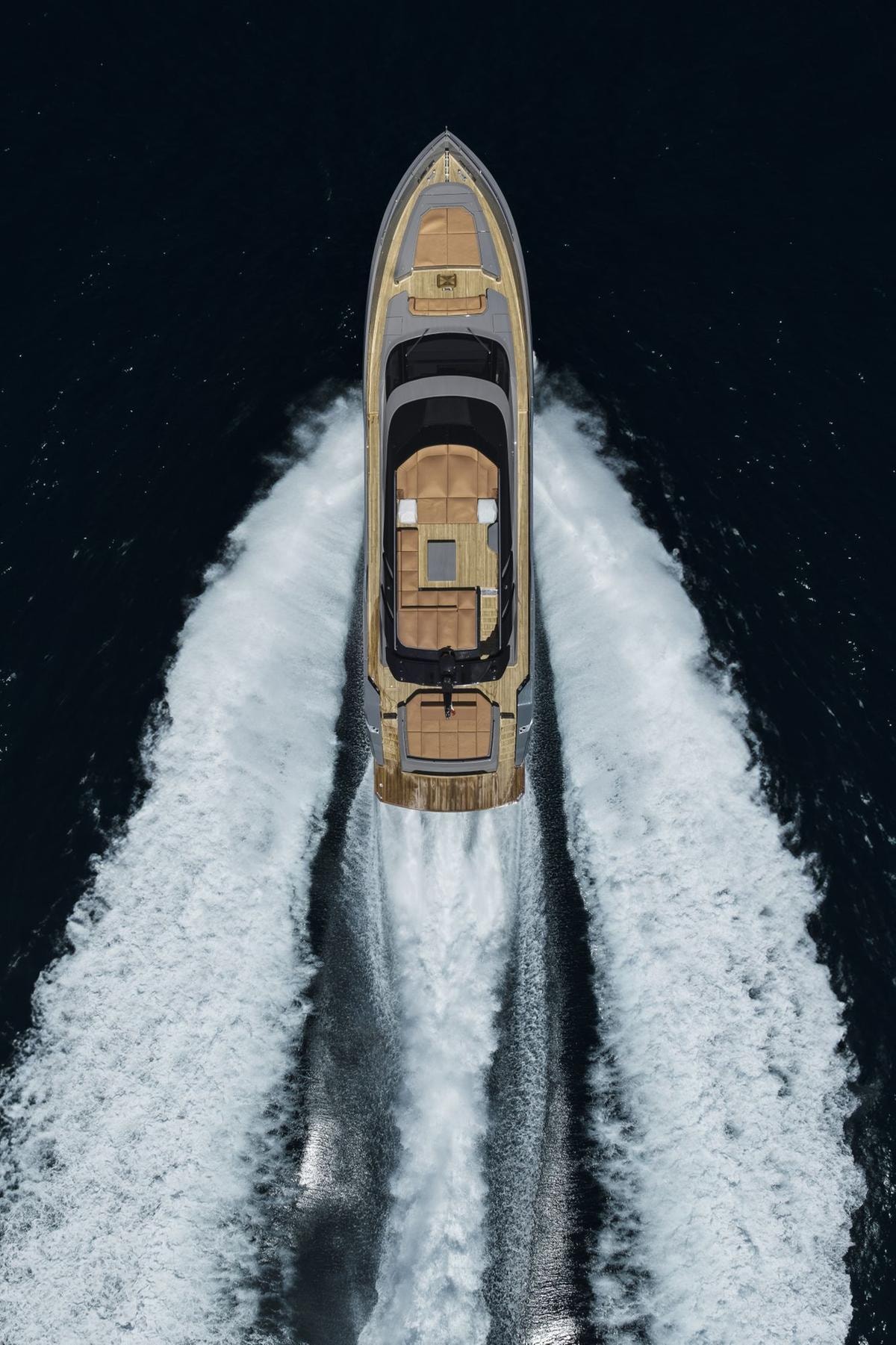 Le super car del mare: gli yacht più veloci del mondo che trasformano la navigazione in adrenalina pura