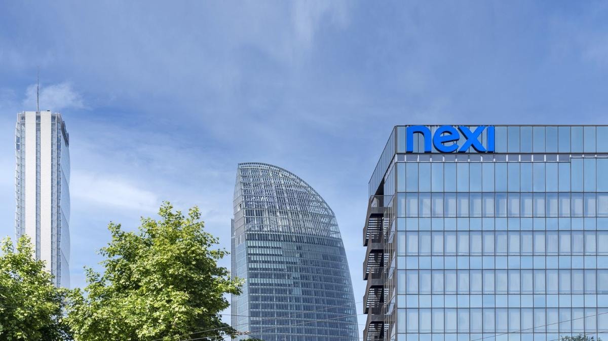 Nexi vola a Piazza Affari (+6%): boom di volumi, cosa sta succedendo al titolo