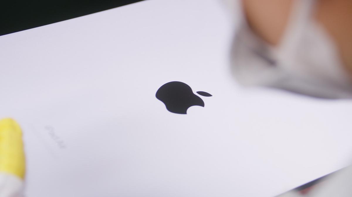 Apple fa causa a OpenAI: furto di segreti commerciali per costruire un proprio hardware
