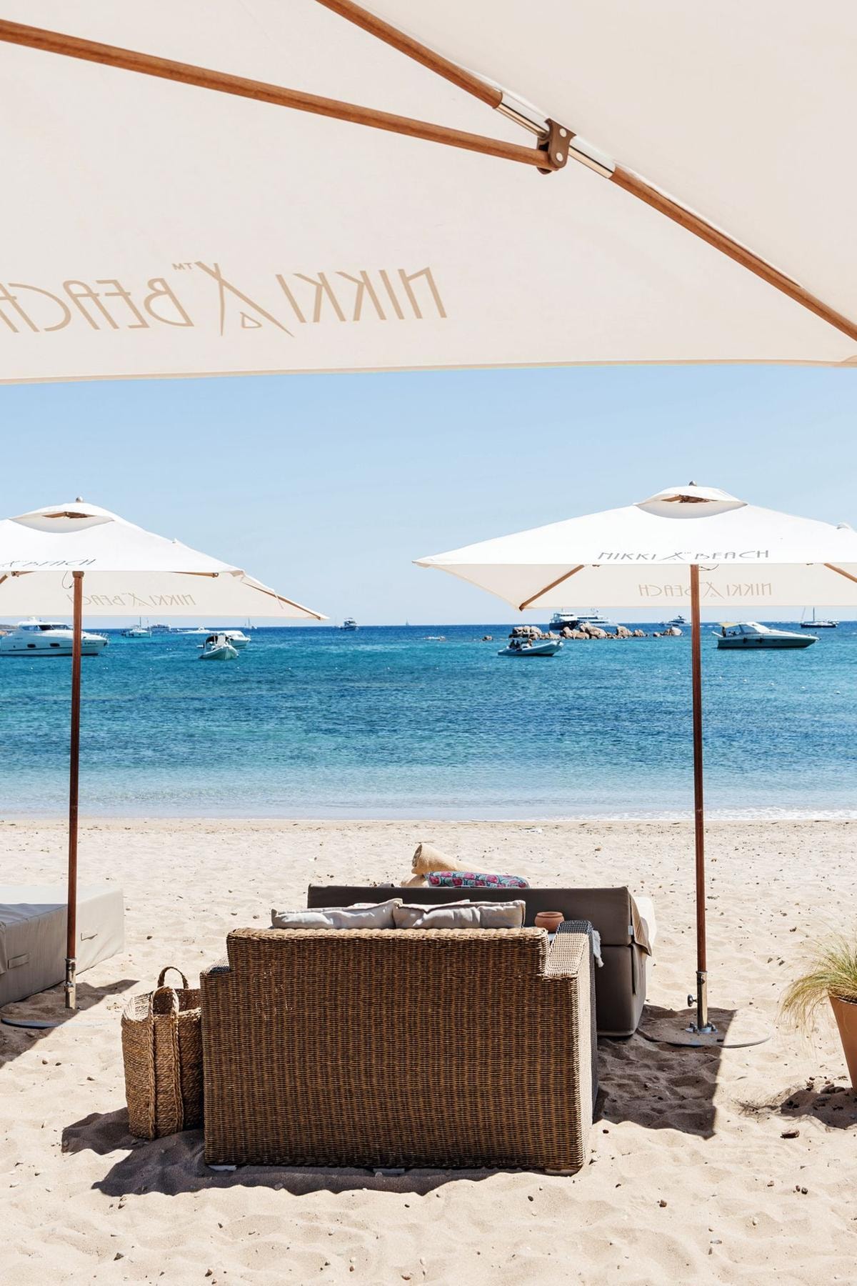Nikki Beach Cocktail Club: il nuovo indirizzo che cambia la nightlife in Costa Smeralda