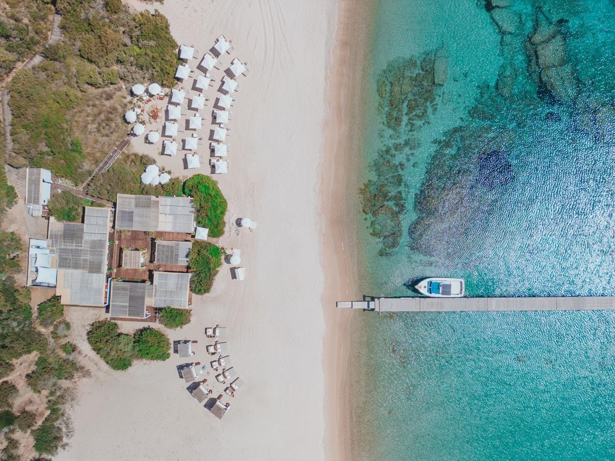 Nikki Beach Cocktail Club: il nuovo indirizzo che cambia la nightlife in Costa Smeralda